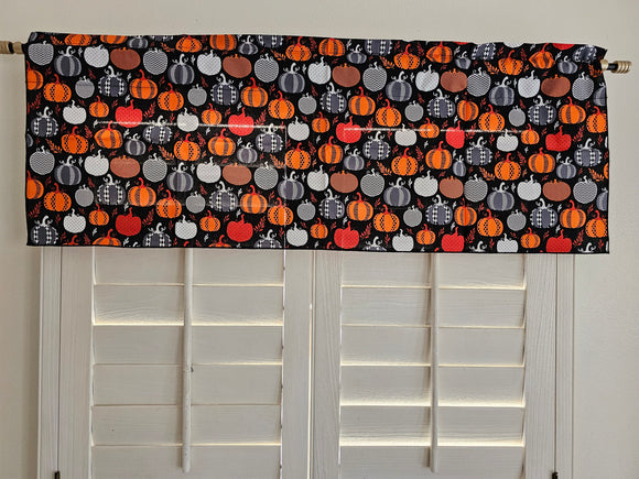 Closeout One of a Kind Pumpkins Cotton Window Valance 42
