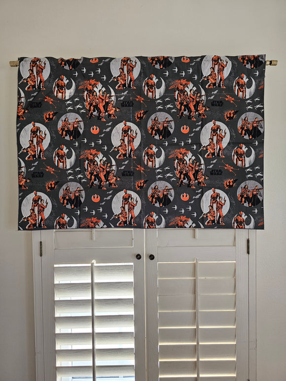 Closeout Star War Rouge Alliance Grey Cotton Window Valance 42