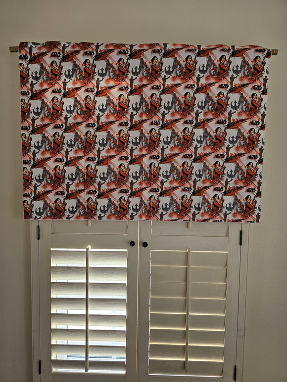 Closeout Star War Rouge Alliance White Cotton Window Valance 42