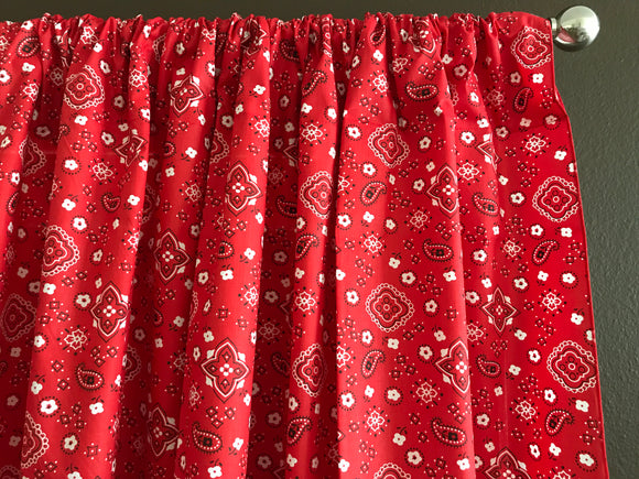 Cotton Curtain Floral Paisley Bandanna Print 58 Inch Wide Red